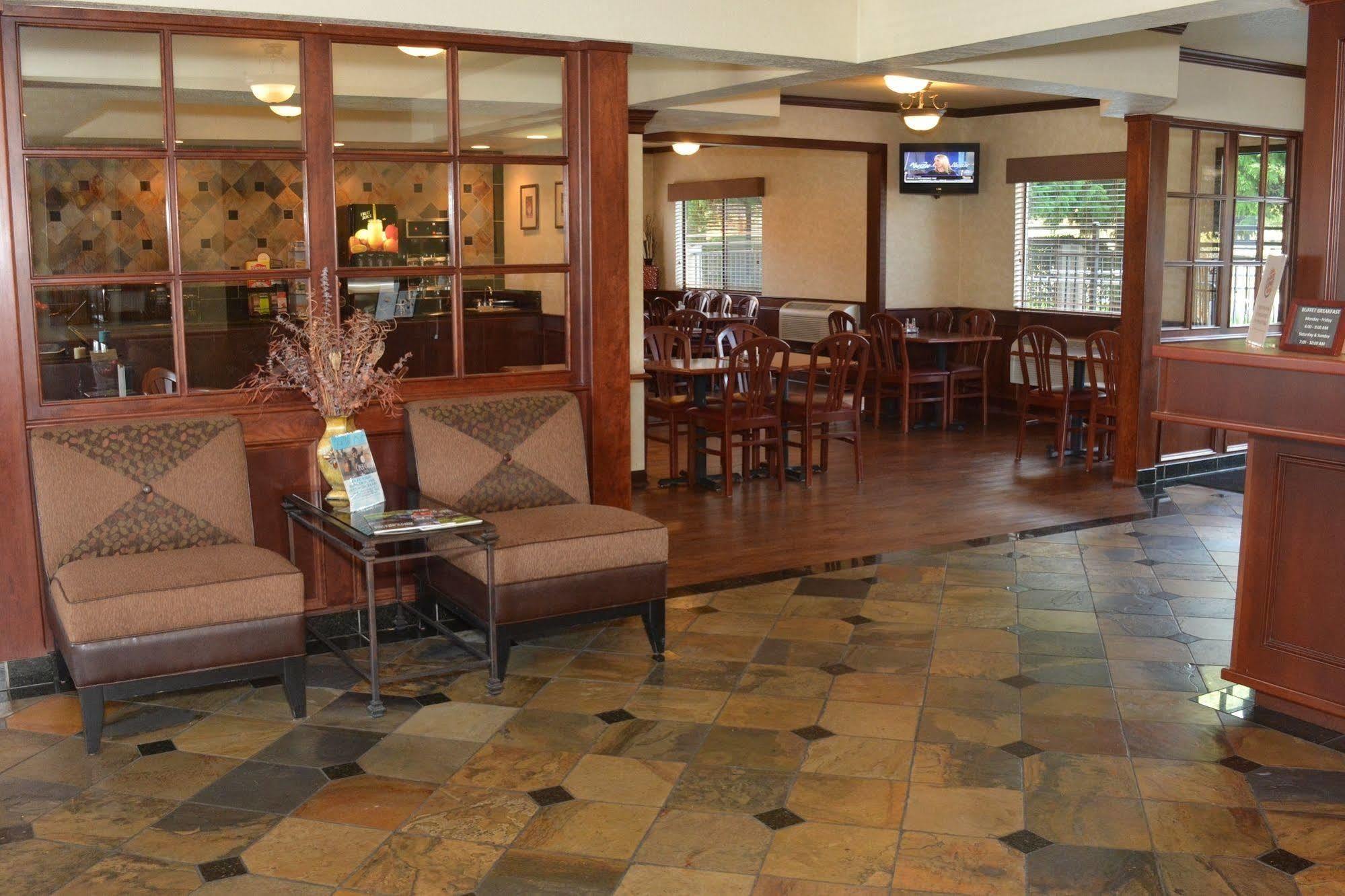 Baymont By Wyndham Yakima Riverfront Εξωτερικό φωτογραφία